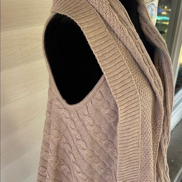Matilda Jane Cozy Knit Vest Medium   D - Picture 4 of 9